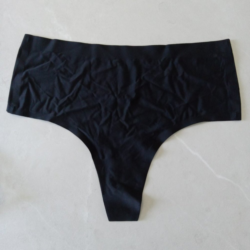 New Black Seamless Underwear